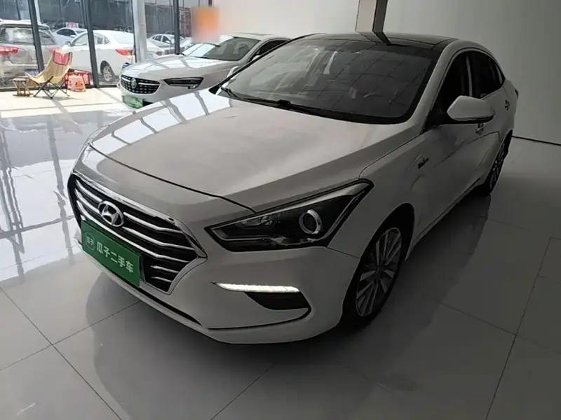 Hyundai Mistra