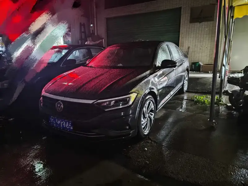 Volkswagen Sagitar
