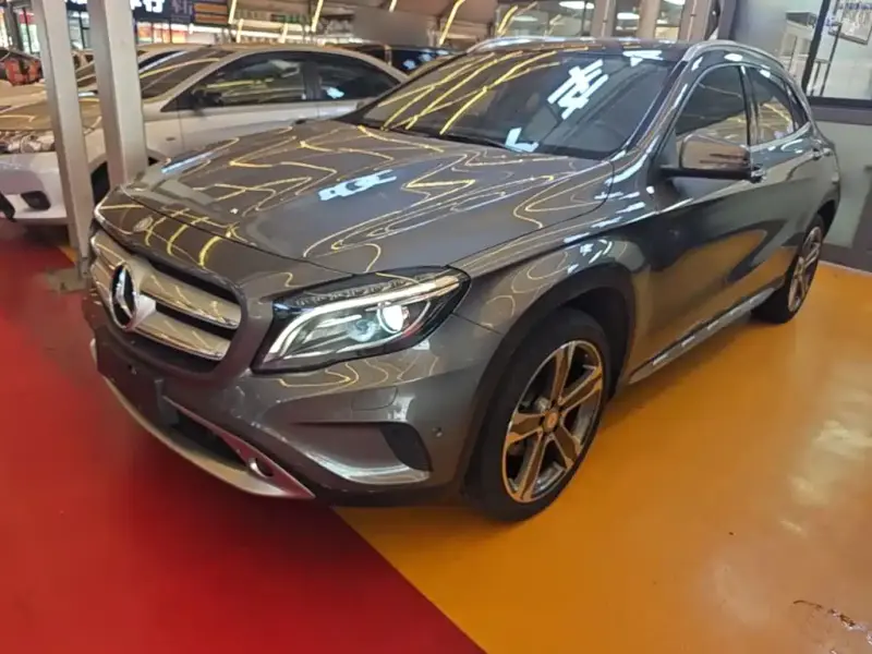 Mercedes-Benz GLA
