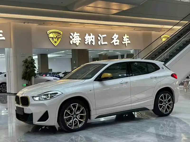 BMW X2