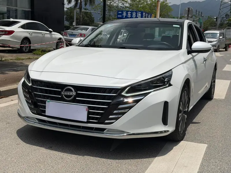 Nissan Teana