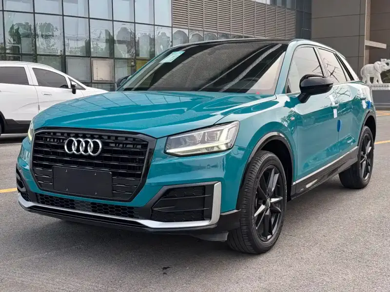Audi Q2L