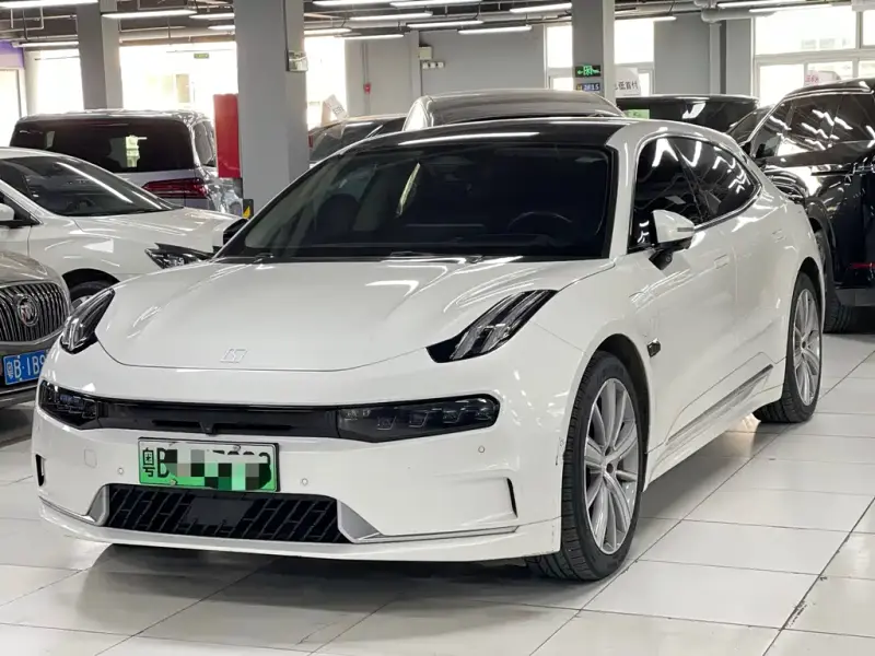 Zeekr 001