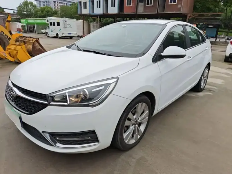 Chery Arrizo 5