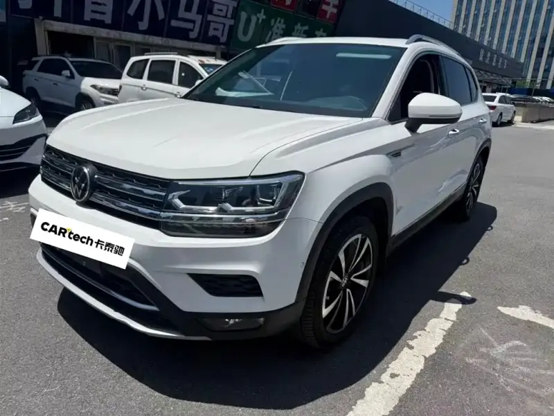Volkswagen Tharu