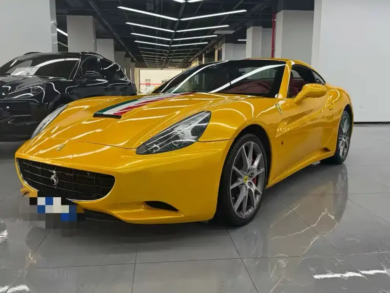 Ferrari California T