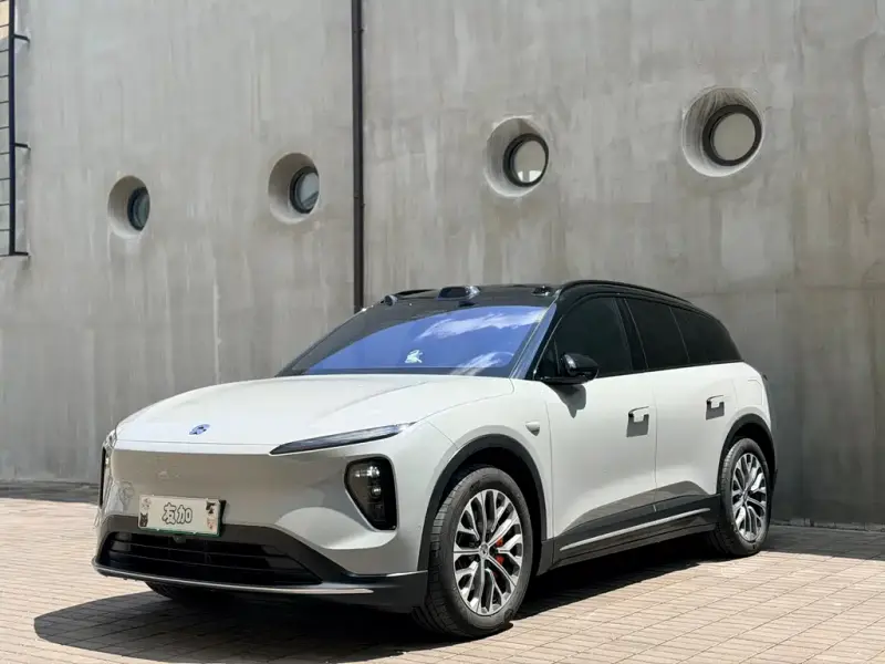 NIO ES6