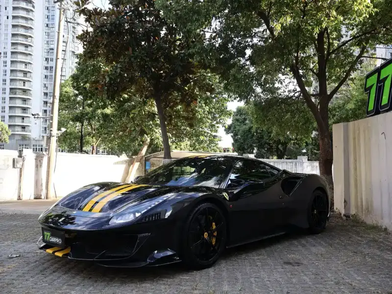 Ferrari 488