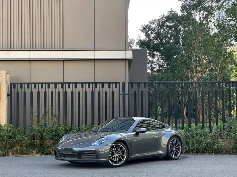 Porsche 911