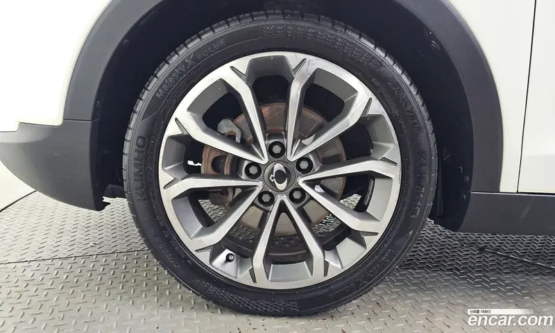 KG Mobility Tivoli (TIBOLI)