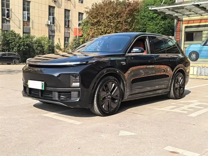 Li Auto L8