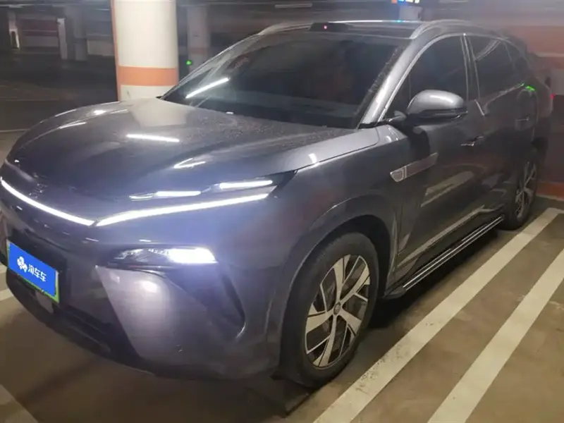 BYD Tang L