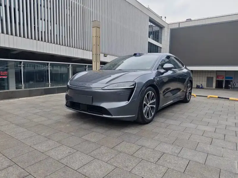 Luxeed Zhijie R7
