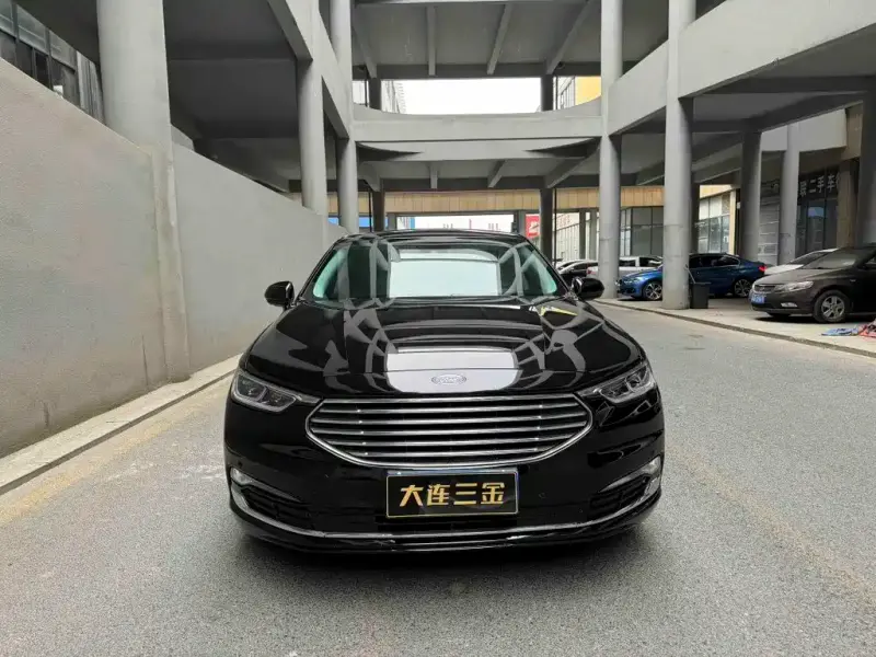 Ford Taurus