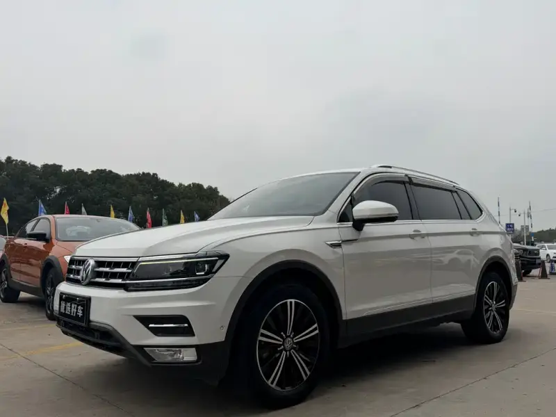 Volkswagen Tiguan L