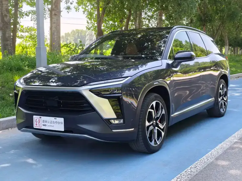 NIO ES8