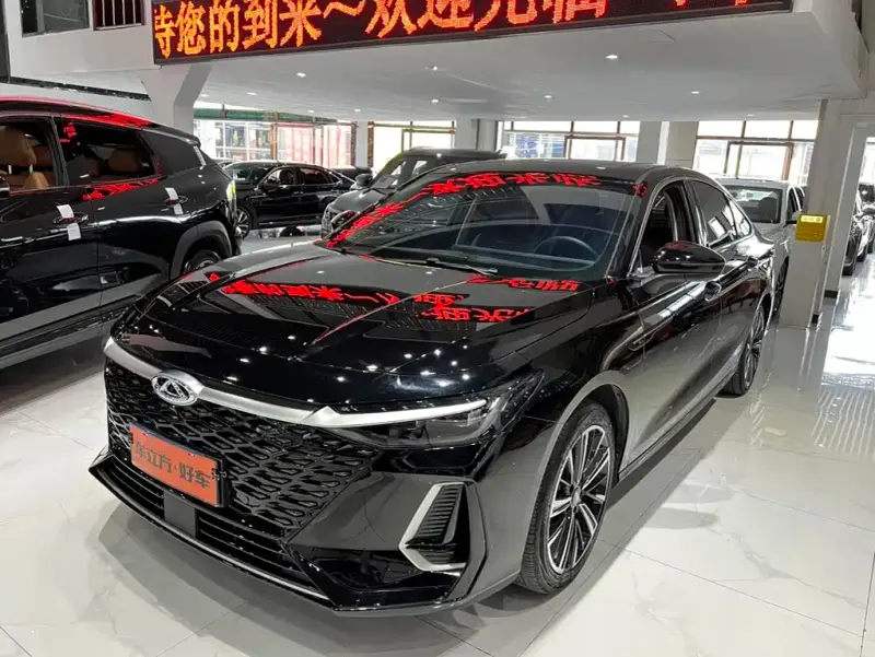 Chery Arrizo 8