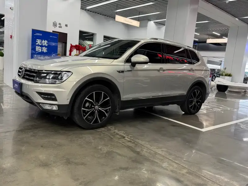 Volkswagen Tiguan L