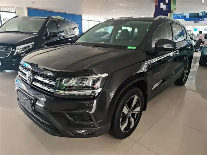 Volkswagen Tharu