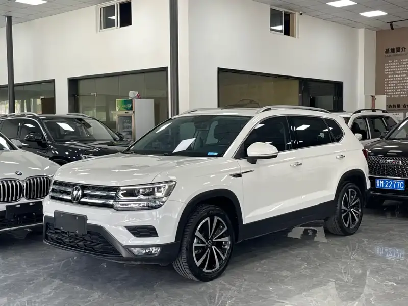 Volkswagen Tharu