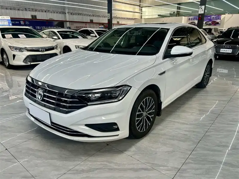 Volkswagen Sagitar