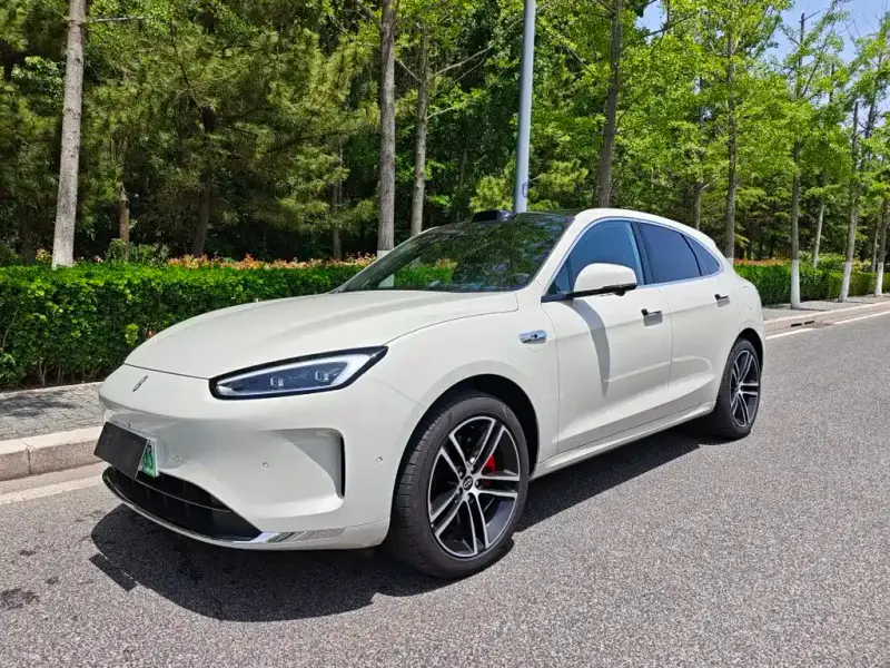 AITO M5
