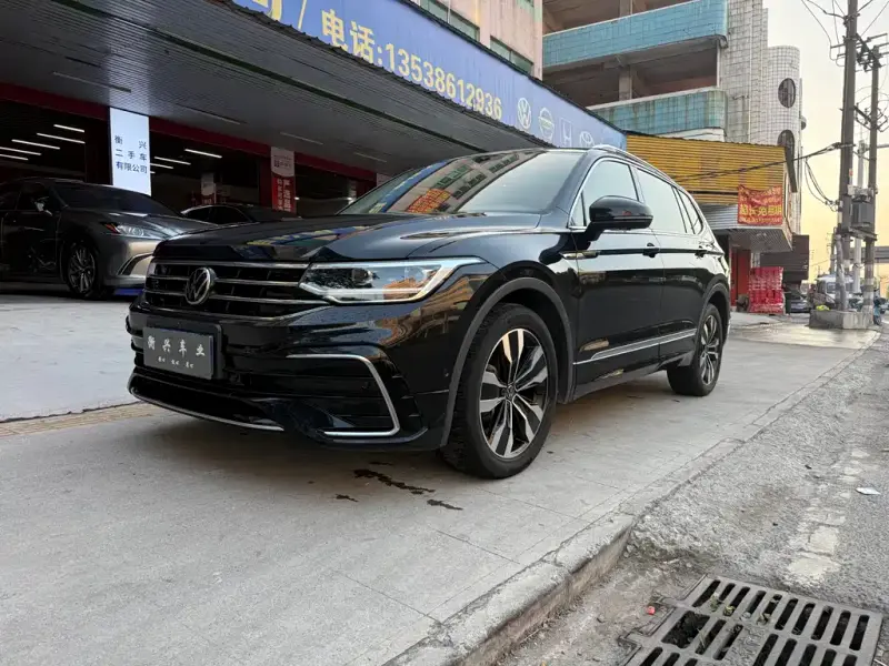 Volkswagen Tiguan L