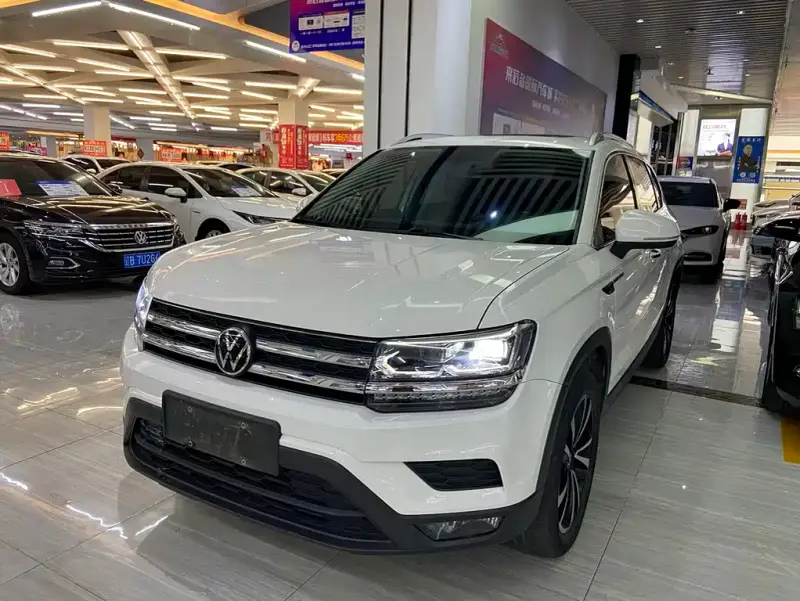 Volkswagen Tharu