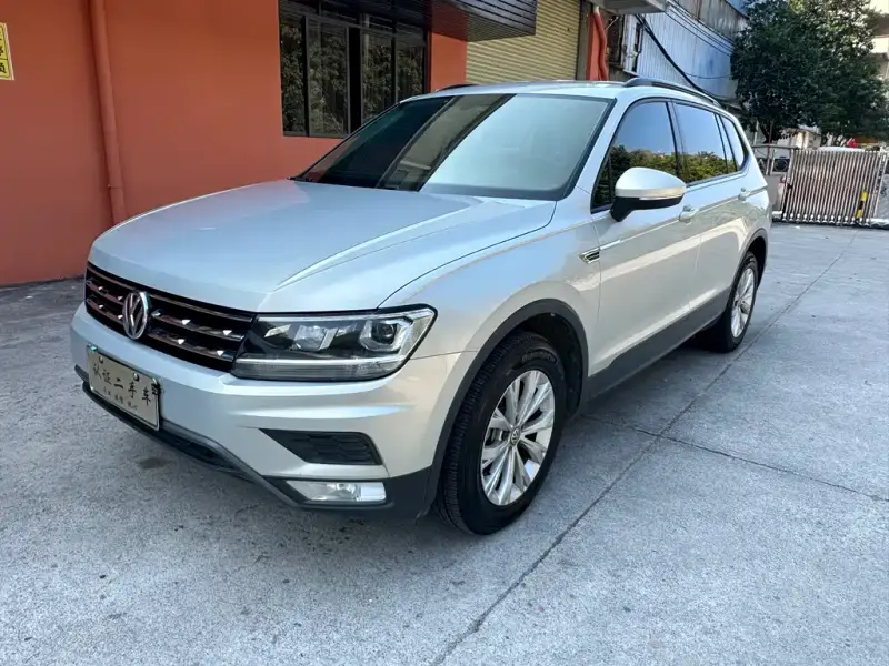 Volkswagen Tiguan L