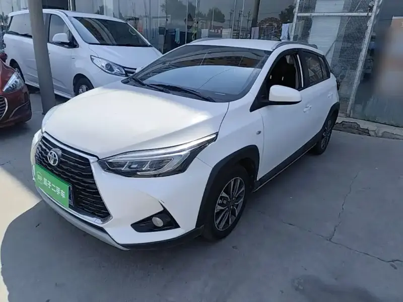 Toyota Yaris L