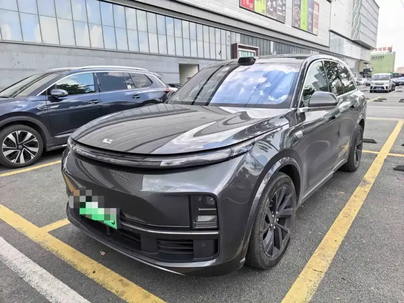Li Auto L8