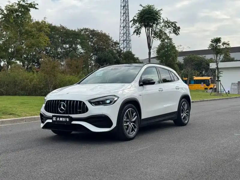 Mercedes-Benz GLA AMG