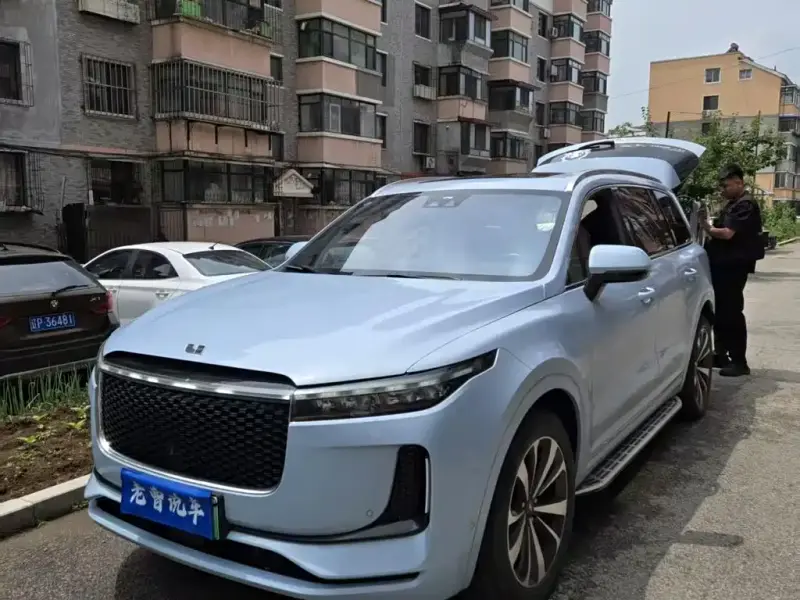 Li Auto ONE