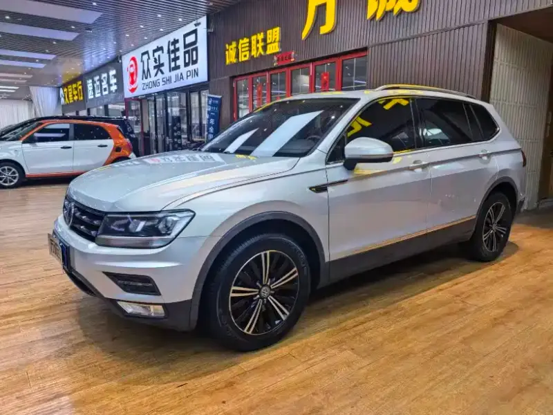 Volkswagen Tiguan L