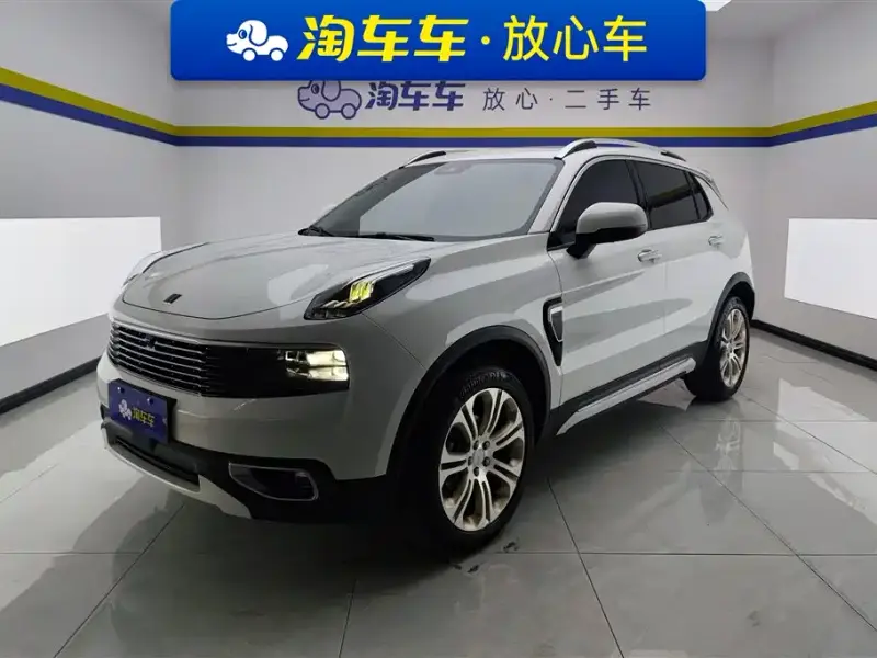 Lynk & Co 01