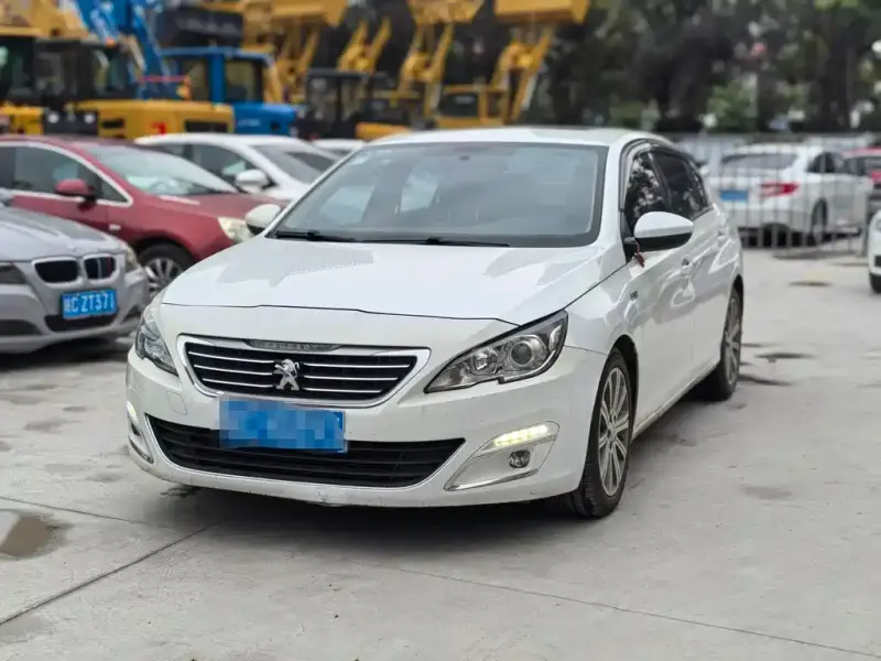 Peugeot 408