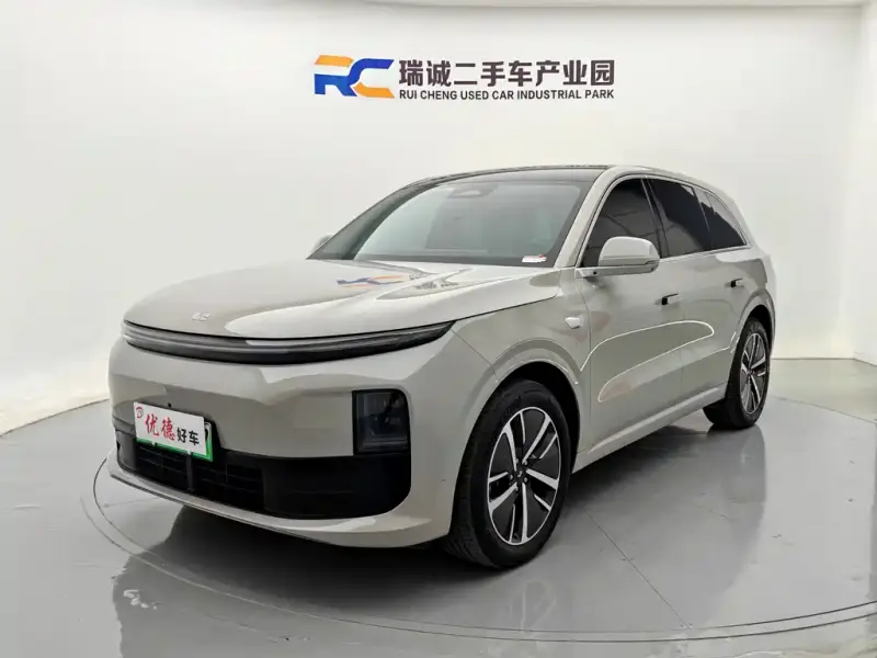 Li Auto L6