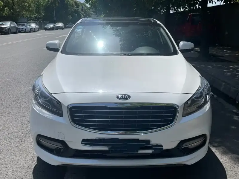Kia K4