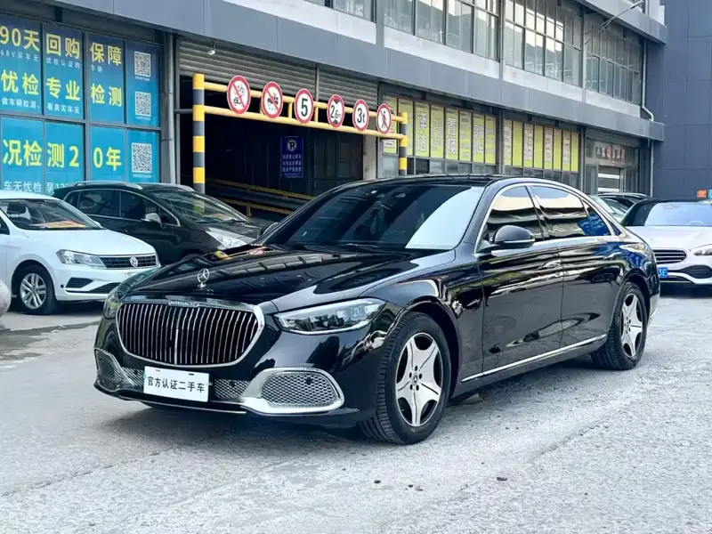 Mercedes-Benz S-Class