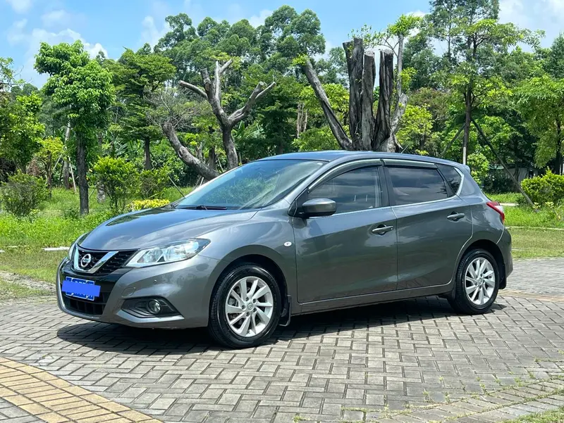 Nissan Tiida