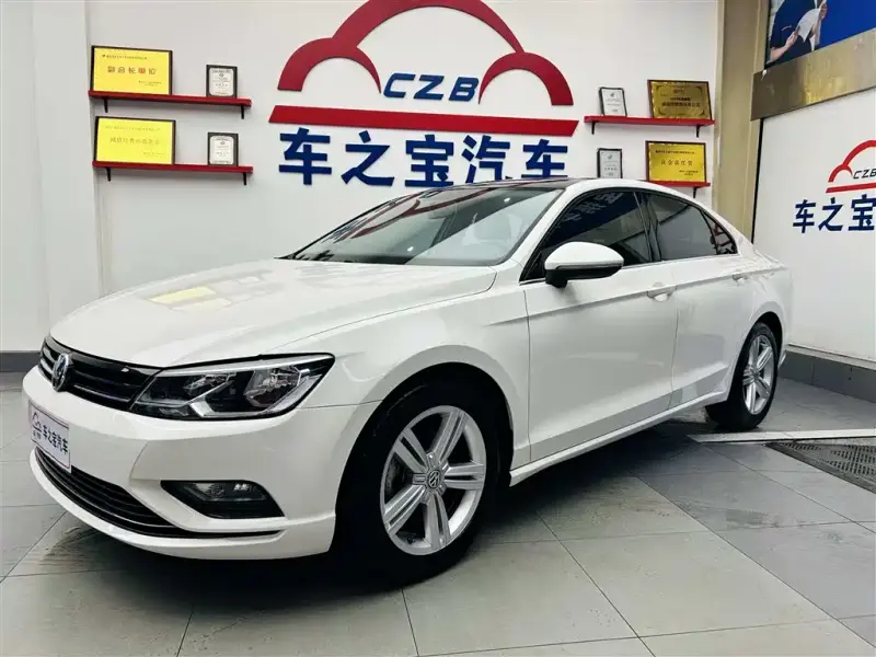 Volkswagen Lamando