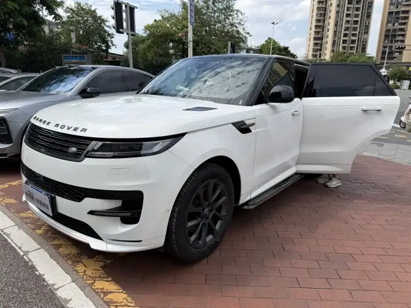Land Rover Sport