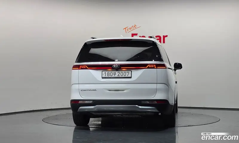 Kia Carnival (Canival)