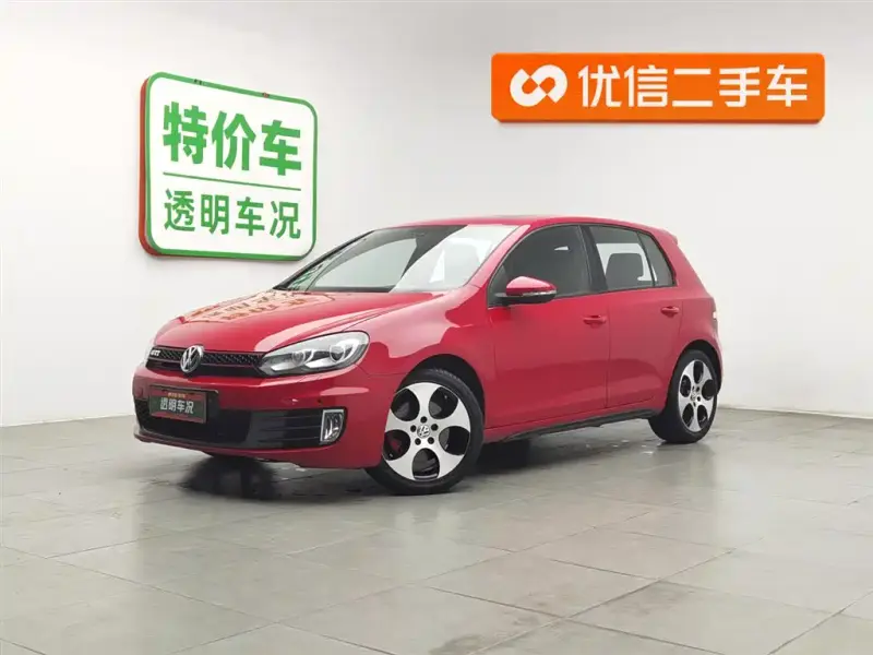 Volkswagen Golf GTI
