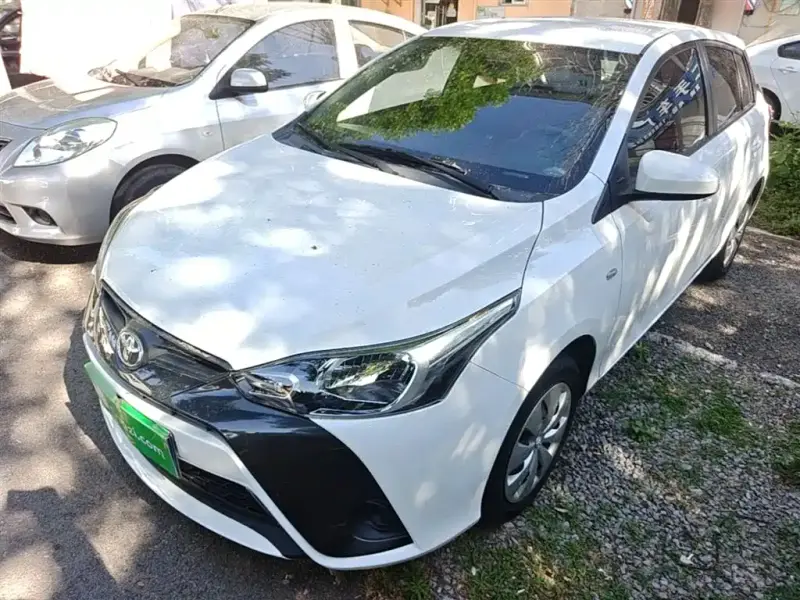 Toyota Yaris L