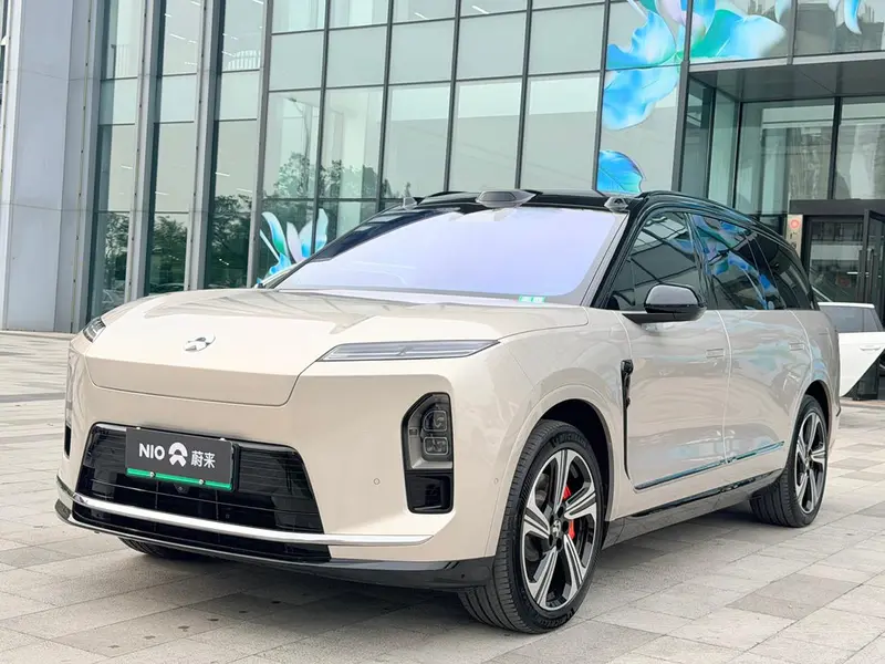 NIO ES8
