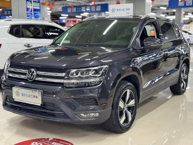 Volkswagen Tharu