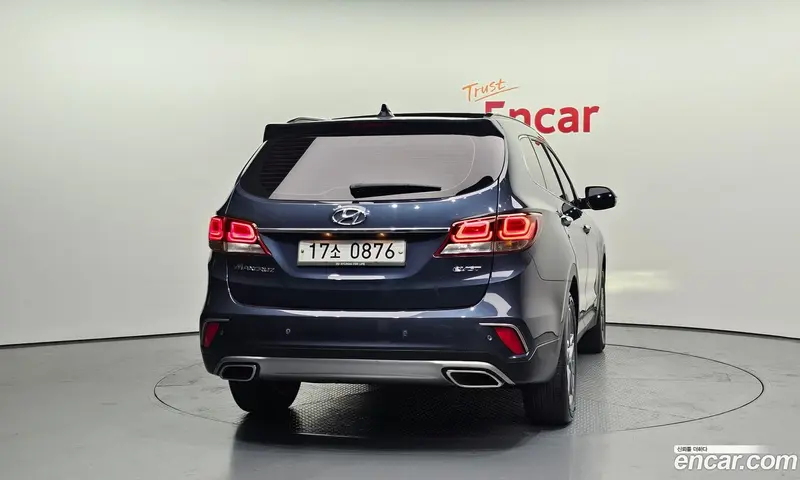 Hyundai Grand Santa Fe (Maxcruz)