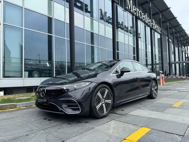 Mercedes-Benz EQS