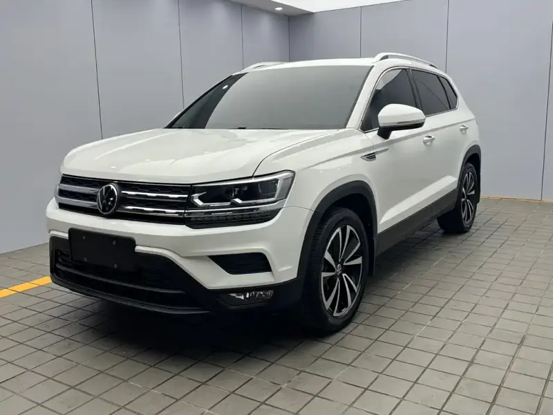 Volkswagen Tharu